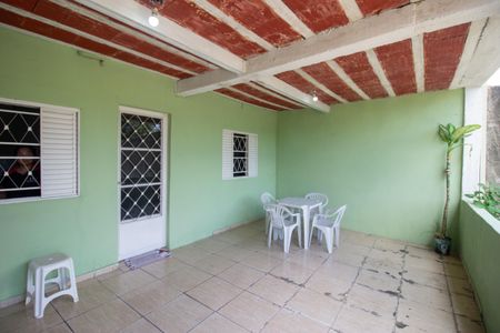 Casa para alugar com 70m², 2 quartos e 1 vagaVaranda