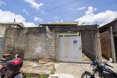 Casa para alugar com 70m², 2 quartos e 1 vagaFachada