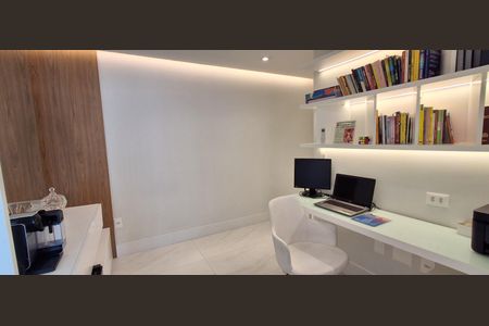 Apartamento à venda com 83m², 2 quartos e 2 vagasEscritório 