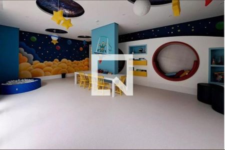 Apartamento à venda com 83m², 2 quartos e 2 vagasÁrea Comum 