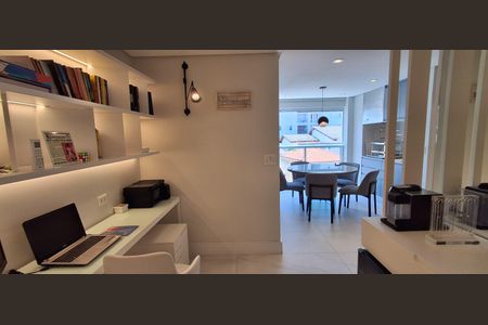 Apartamento à venda com 83m², 2 quartos e 2 vagasEscritório 