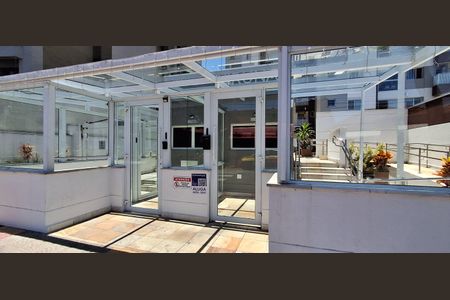 Apartamento à venda com 83m², 2 quartos e 2 vagasFachada 