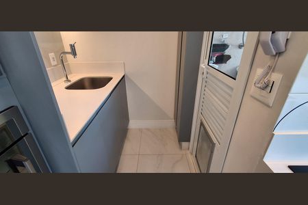 Apartamento à venda com 83m², 2 quartos e 2 vagasÁrea de Serviço 
