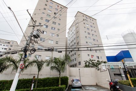 Apartamento para alugar com 42m², 2 quartos e sem vaga Apartamento para alugar com 42m², 2 quartos e sem vagaFachada