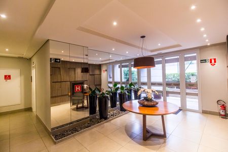 Apartamento para alugar com 84m², 2 quartos e 2 vagas Apartamento para alugar com 84m², 2 quartos e 2 vagasHall social