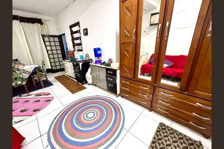 Casa à venda com 150m², 1 quarto e 1 vagaSala