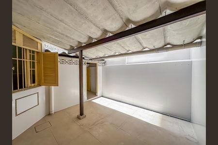 Apartamento à venda com 73m², 2 quartos e sem vaga