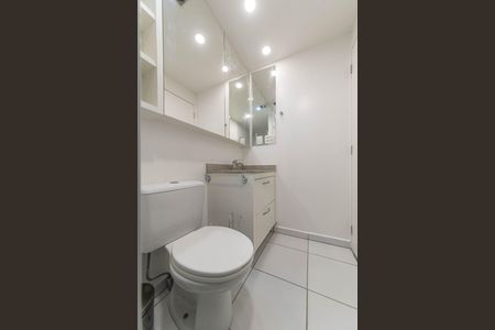 Apartamento à venda com 38m², 1 quarto e 1 vaga Apartamento à venda com 38m², 1 quarto e 1 vagaBanheiro da Suíte