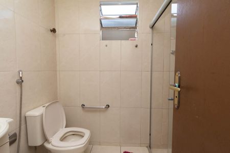 Casa à venda com 200m², 2 quartos e 5 vagasCasa1 - Banheiro