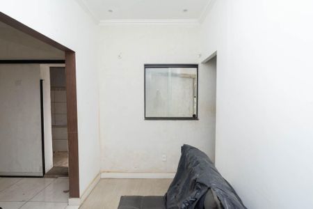 Casa à venda com 200m², 2 quartos e 5 vagasKitnet - Sala
