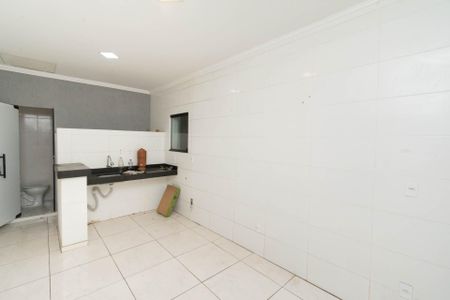 Casa à venda com 200m², 2 quartos e 5 vagasKitnet - Cozinha