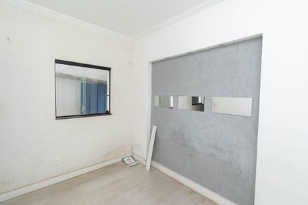 Casa à venda com 200m², 2 quartos e 5 vagasKitnet - Quarto