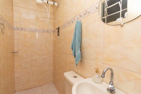 Casa à venda com 200m², 2 quartos e 5 vagasEspaço Gourmet com Banheiro