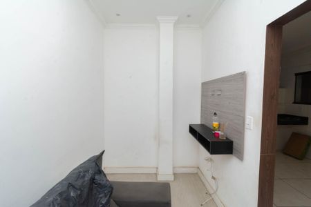 Casa à venda com 200m², 2 quartos e 5 vagasKitnet - Sala