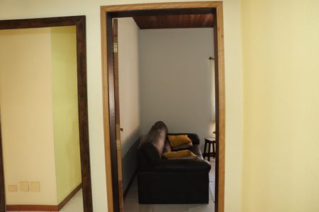 Casa de Condomínio para alugar com 3 quartos, 362m² em Chácara Represinha, Cotia