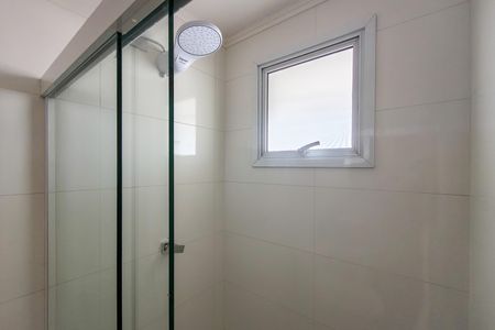 Apartamento para alugar com 133m², 3 quartos e 3 vagas Apartamento para alugar com 133m², 3 quartos e 3 vagasBanheiro da Suíte 1
