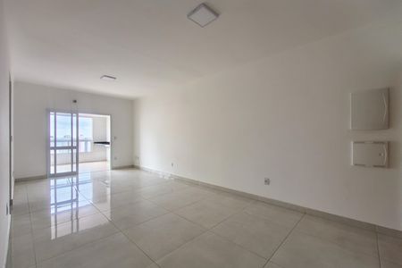 Apartamento para alugar com 133m², 3 quartos e 3 vagas Apartamento para alugar com 133m², 3 quartos e 3 vagasSala