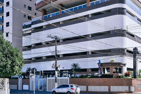 Apartamento para alugar com 133m², 3 quartos e 3 vagas Apartamento para alugar com 133m², 3 quartos e 3 vagasFachada