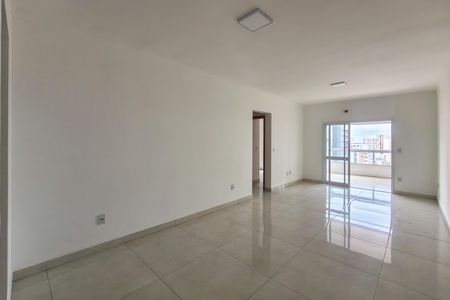 Sala de apartamento para alugar com 3 quartos, 133m² em Guilhermina, Praia Grande