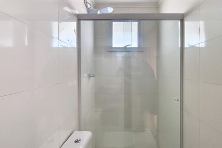 Apartamento para alugar com 133m², 3 quartos e 3 vagas Apartamento para alugar com 133m², 3 quartos e 3 vagasBanheiro da Suíte 1