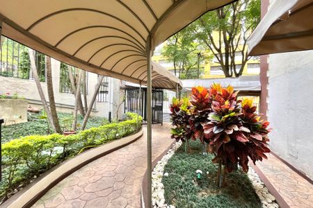 Apartamento à venda com 48m², 2 quartos e 1 vaga Apartamento à venda com 48m², 2 quartos e 1 vagaHall de entrada