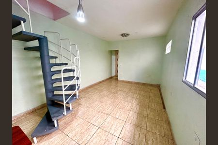 Sala de casa para alugar com 2 quartos, 95m² em Jardim Cumbica, Guarulhos