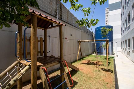 Apartamento para alugar com 37m², 2 quartos e sem vagaÁrea comum - Playground