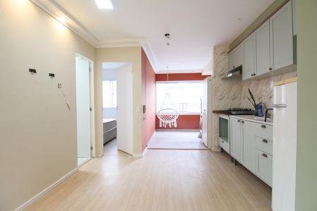 Sala/Cozinha de apartamento para alugar com 2 quartos, 37m² em Jardim Monte Kemel, São Paulo