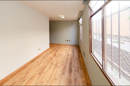 Sala de apartamento à venda com 2 quartos, 50m² em Vila Magnesita, Belo Horizonte
