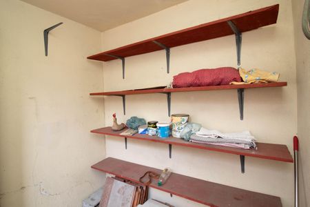 Casa à venda com 157m², 2 quartos e 2 vagas Casa à venda com 157m², 2 quartos e 2 vagasQuarto de Serviço