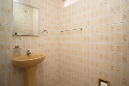 Casa à venda com 157m², 2 quartos e 2 vagas Casa à venda com 157m², 2 quartos e 2 vagasBanheiro 1