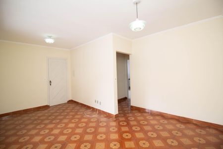 Casa à venda com 157m², 2 quartos e 2 vagas Casa à venda com 157m², 2 quartos e 2 vagasSala