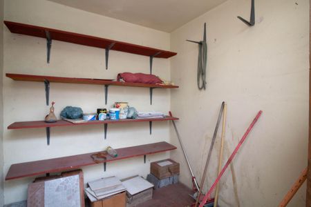 Casa à venda com 157m², 2 quartos e 2 vagas Casa à venda com 157m², 2 quartos e 2 vagasQuarto de Serviço