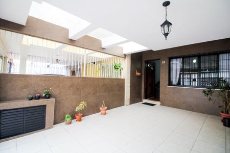 Casa à venda com 120m², 4 quartos e 1 vagaGaragem