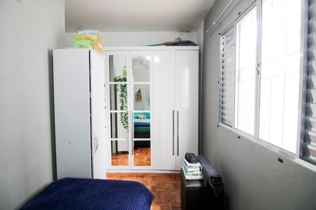 Casa à venda com 120m², 4 quartos e 1 vagaQuarto B - 2