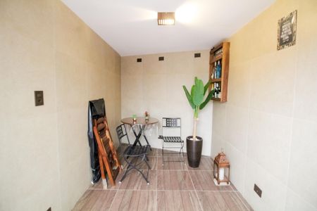 Casa à venda com 120m², 4 quartos e 1 vagaÁrea gourmet