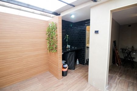 Casa à venda com 120m², 4 quartos e 1 vagaQuintal