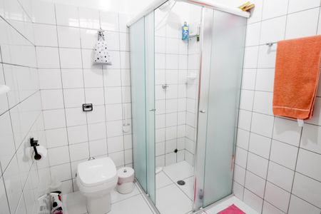 Casa à venda com 120m², 4 quartos e 1 vagaBanheiro