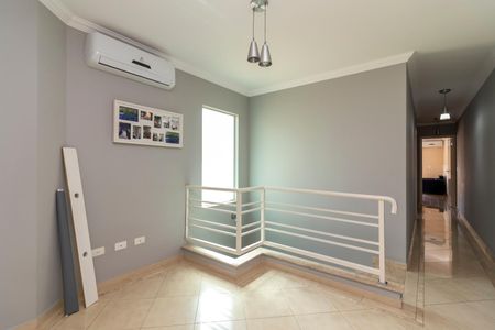 Casa para alugar com 286m², 3 quartos e 4 vagas Casa para alugar com 286m², 3 quartos e 4 vagasHall dos Quartos