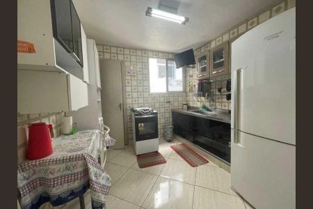 Apartamento à venda com 82m², 2 quartos e 1 vaga