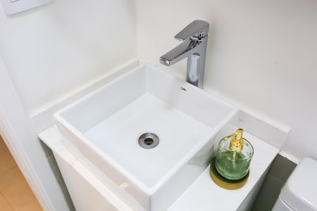 Apartamento à venda com 68m², 2 quartos e 1 vaga Apartamento à venda com 68m², 2 quartos e 1 vagaBanheiro da Suíte