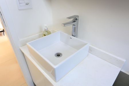 Apartamento à venda com 68m², 2 quartos e 1 vaga Apartamento à venda com 68m², 2 quartos e 1 vagaBanheiro