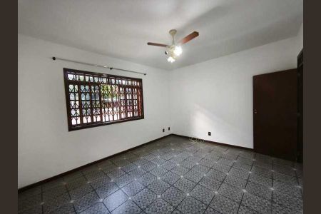 Casa à venda com 4 quartos, 398m² em Jardim Guanabara, Rio de Janeiro