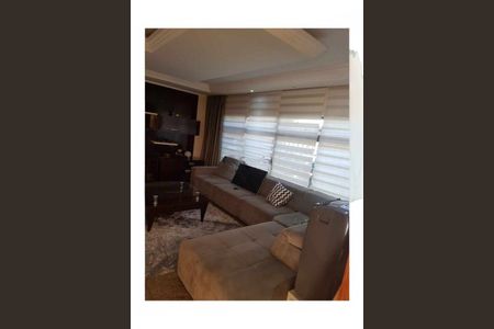 Casa à venda com 5 quartos, 600m² em Vila Antonieta, São Paulo