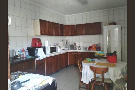 Casa à venda com 2 quartos, 150m² em Parque Sevilha, São Paulo