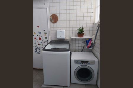 Casa à venda com 109m², 2 quartos e 1 vaga