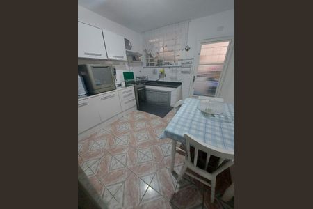 Casa à venda com 109m², 2 quartos e 1 vaga