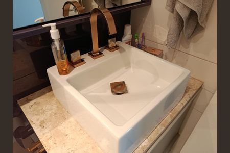 Apartamento à venda com 105m², 3 quartos e 2 vagasBanheiro da Suíte