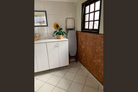 Casa à venda com 225m², 3 quartos e 3 vagas