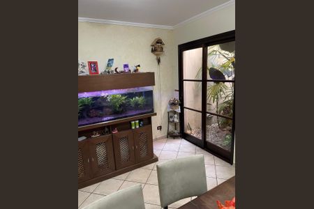 Casa à venda com 225m², 3 quartos e 3 vagas